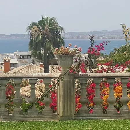Flor De Azahar Homestay Benalmadena